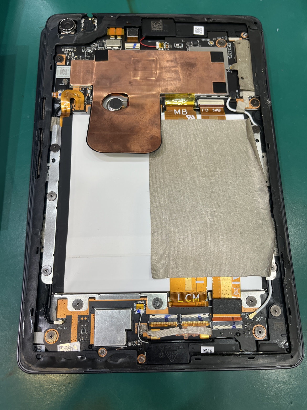 ASUS ZenPad 3 8.0(ゼンパッド)のバッテリー交換修理ならぜひスマホ修理工房テラスモール湘南店へ